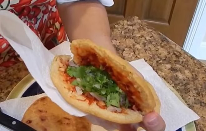 Gorditas de chicharrón prensado